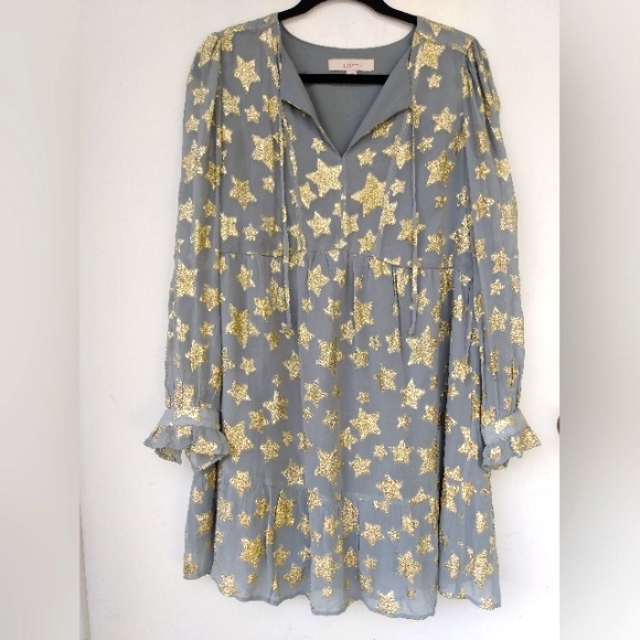 LOFT Dresses & Skirts - LOFT Gray and Gold Star Patterned Dress